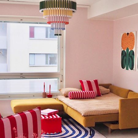Candy-Colored Two-Room Condo With Sweet Views Helsinki Ngoại thất bức ảnh