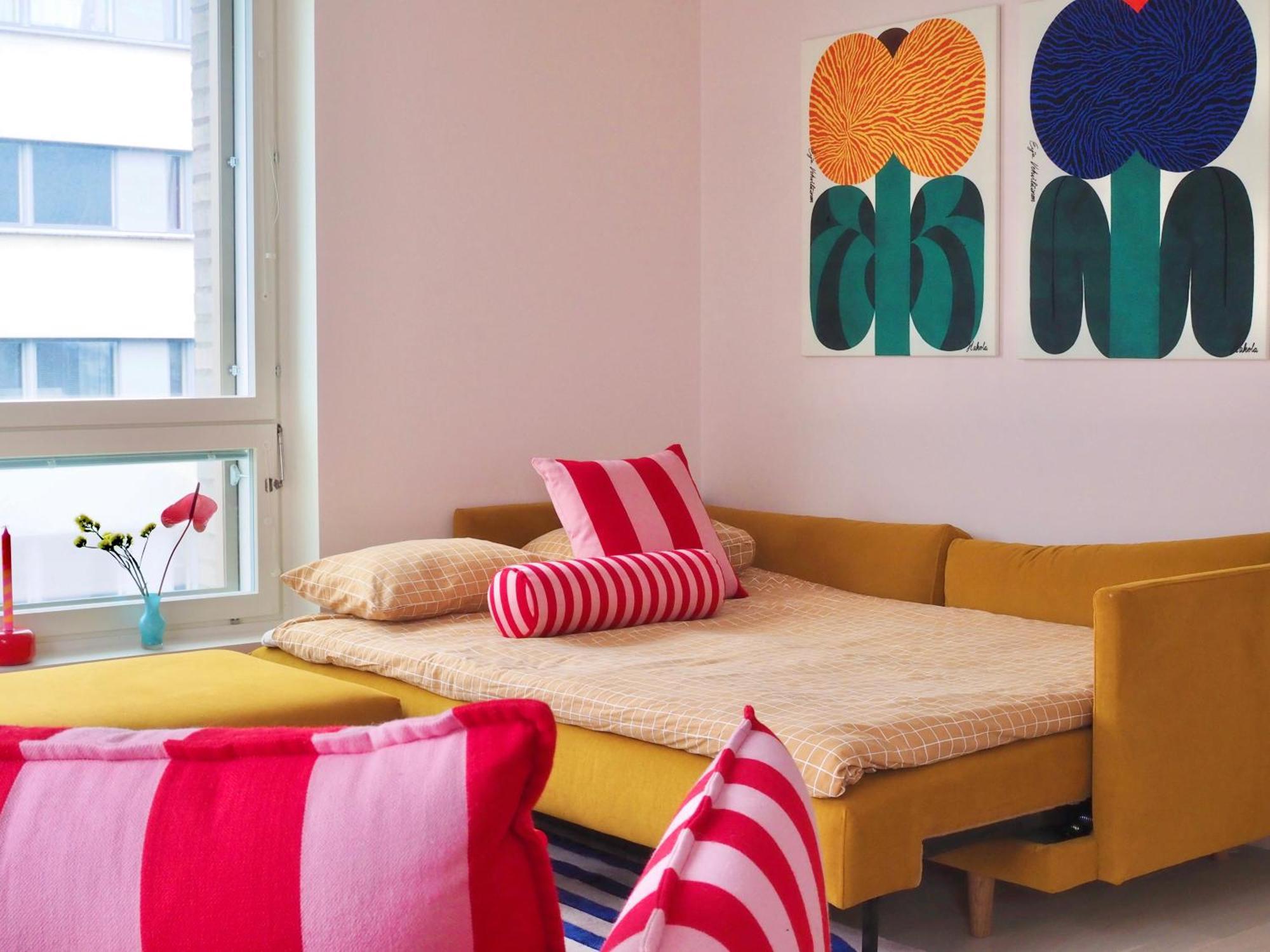 Candy-Colored Two-Room Condo With Sweet Views Helsinki Ngoại thất bức ảnh